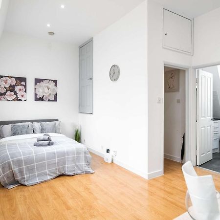 Livestay-Fabulous One Bed Apartments On Covent Garden ลอนดอน ภายนอก รูปภาพ