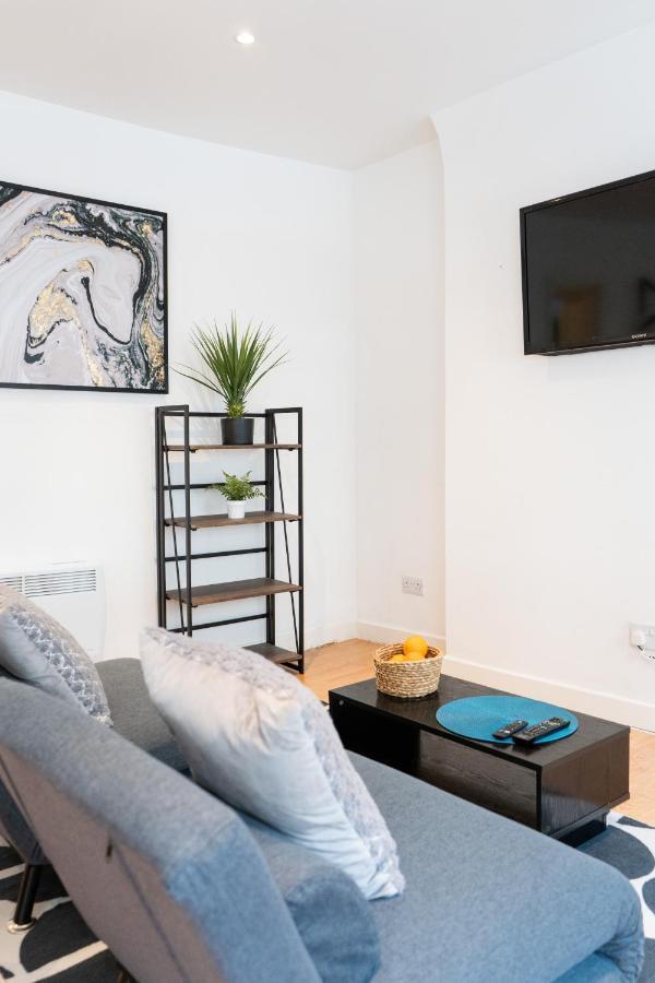 Livestay-Fabulous One Bed Apartments On Covent Garden ลอนดอน ภายนอก รูปภาพ