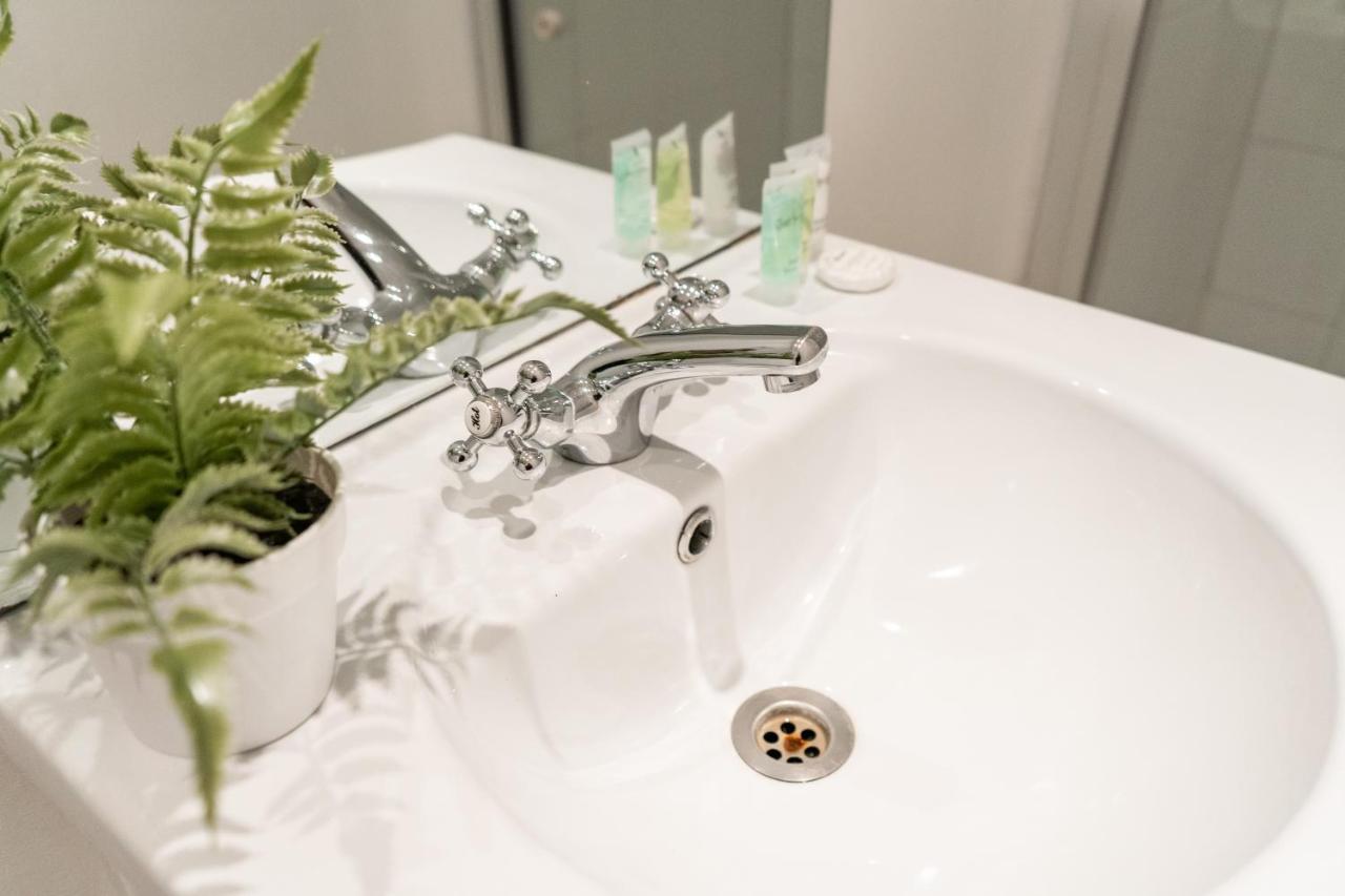 Livestay-Fabulous One Bed Apartments On Covent Garden ลอนดอน ภายนอก รูปภาพ