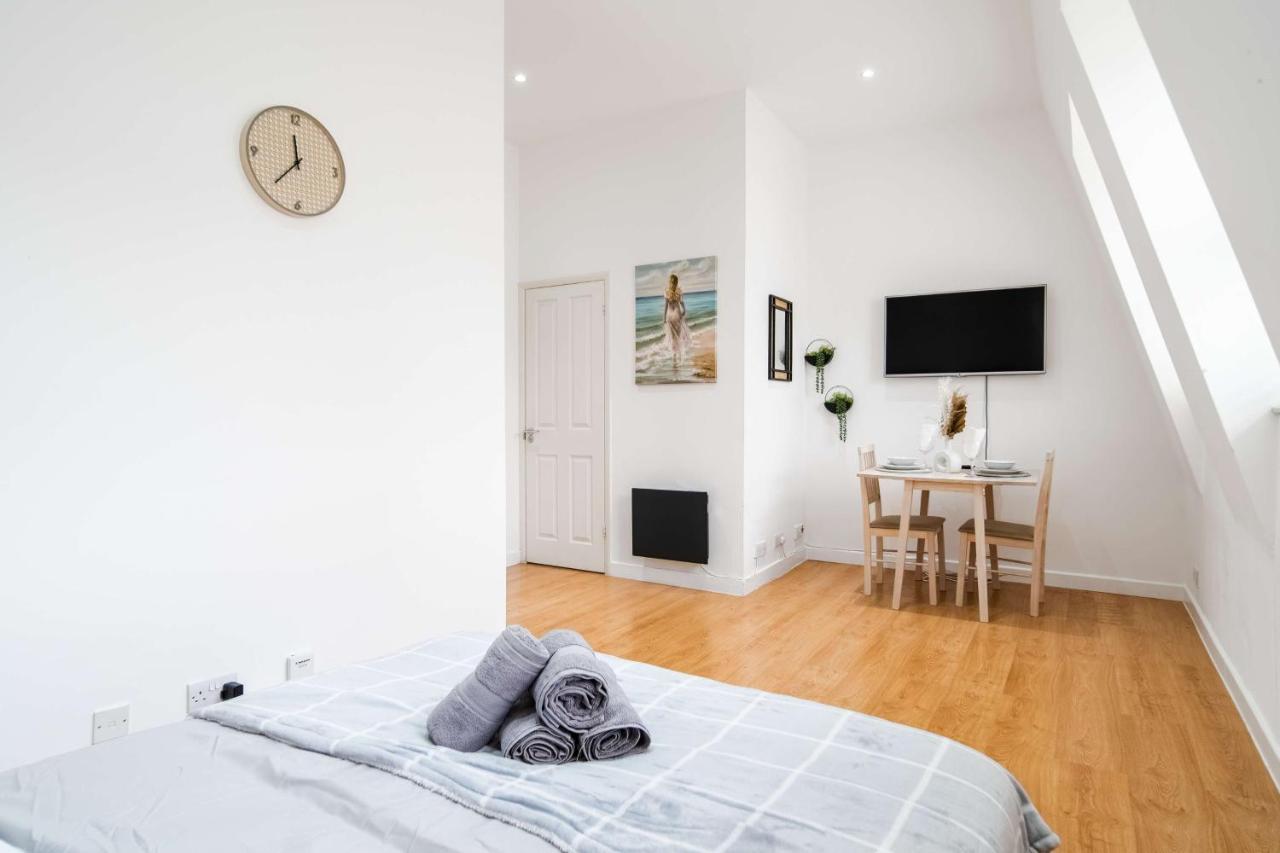 Livestay-Fabulous One Bed Apartments On Covent Garden ลอนดอน ภายนอก รูปภาพ