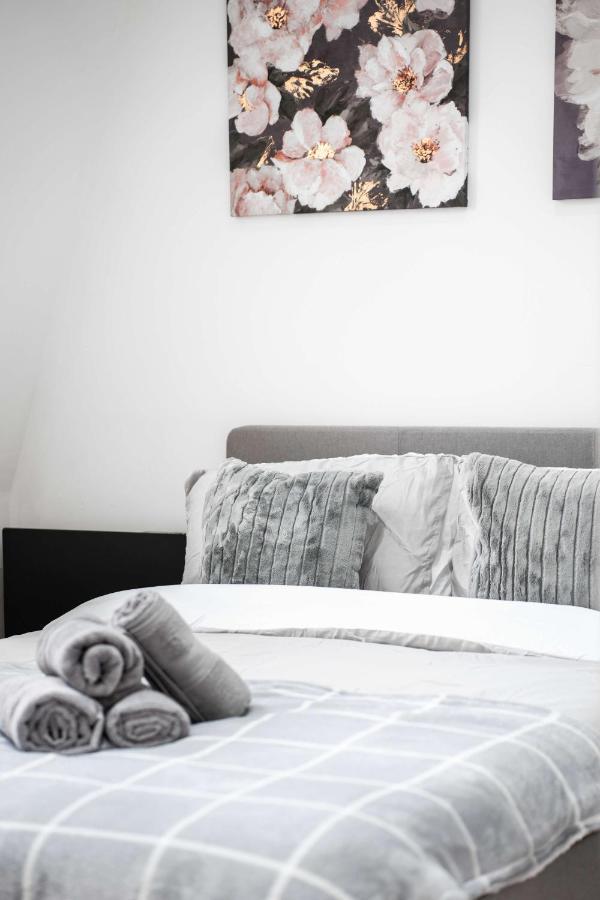 Livestay-Fabulous One Bed Apartments On Covent Garden ลอนดอน ภายนอก รูปภาพ