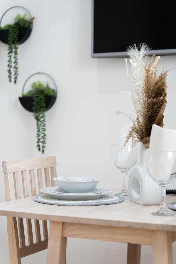Livestay-Fabulous One Bed Apartments On Covent Garden ลอนดอน ภายนอก รูปภาพ